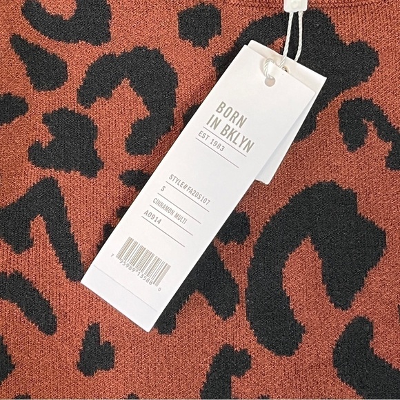 525 Revolve Born In Bklyn Leopard Print Mock Neck Puff Sleeve Sweater. Sm #909 - Picture 7 of 7